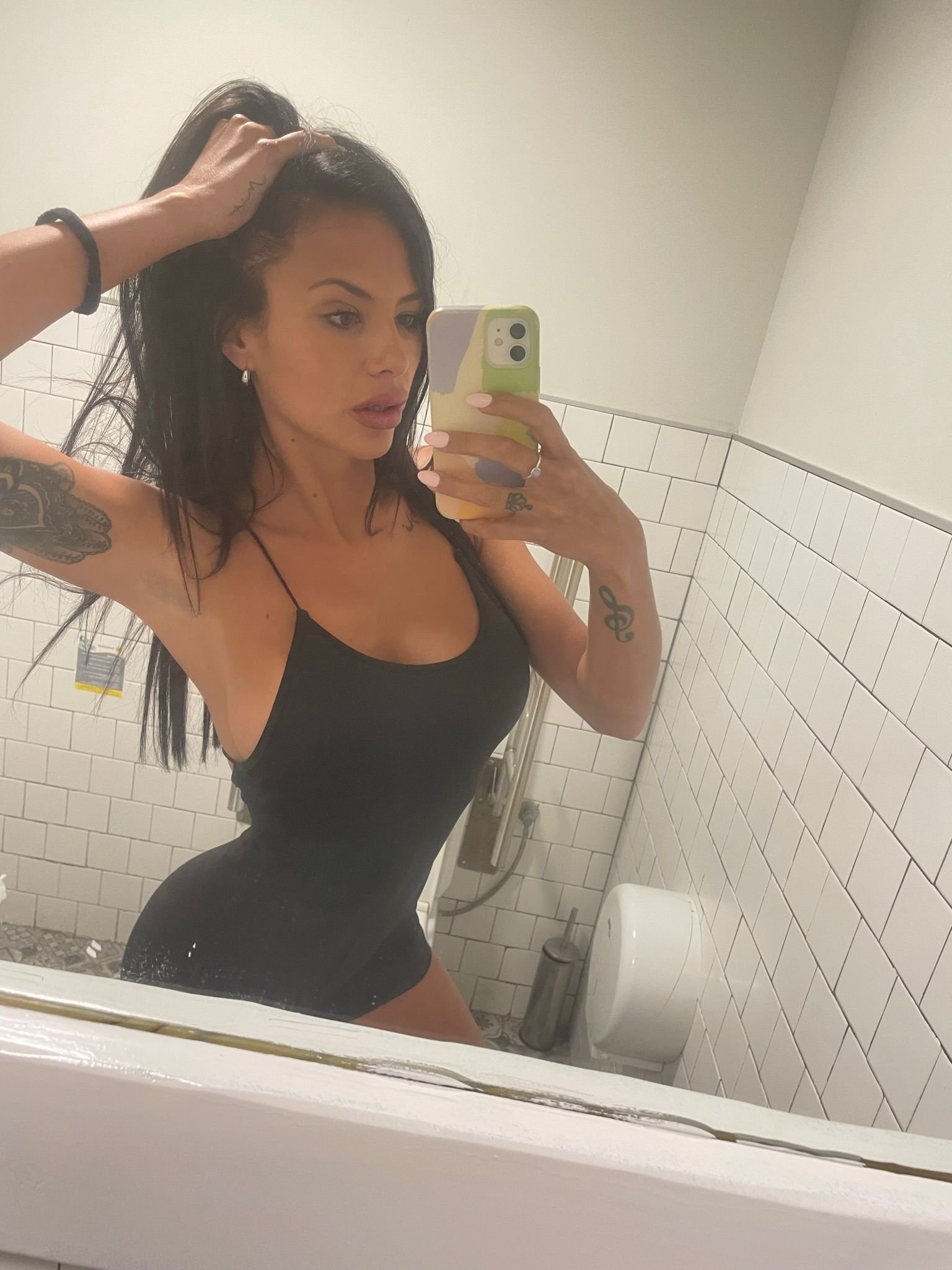 CARLA 9 CARLA – Image 9