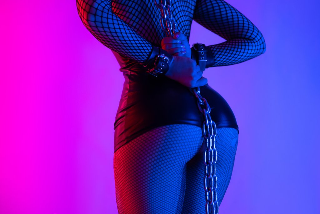 AdobeStock 513042990 -t Xoxo Girls Geneva